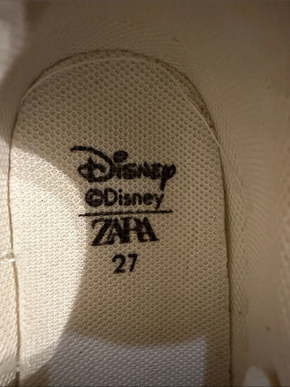 Zara Cream Kids Sneakers with Pink Eyelets and Princess Patches